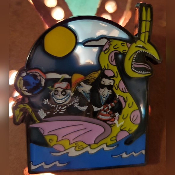 Loungefly Disney NBC Summer Translucent Pin Blind Box - Lock Shock Barrel - Picture 2 of 3